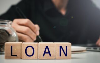 Collateral Loans vs. Payday Loans in Alberta: Which One Should You Go For
